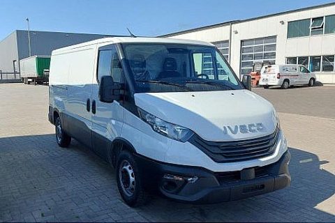 IVECO Daily 35S14V H1-Flachdach / AHK 3.500 KG