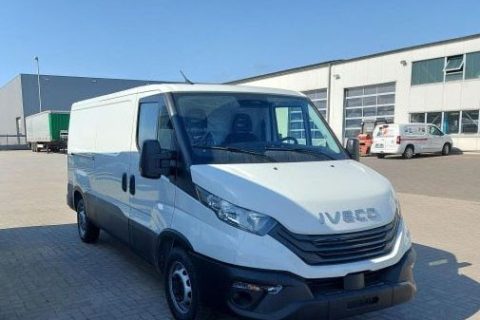 IVECO Daily 35S14V H1-Flachdach / AHK 3.500 KG